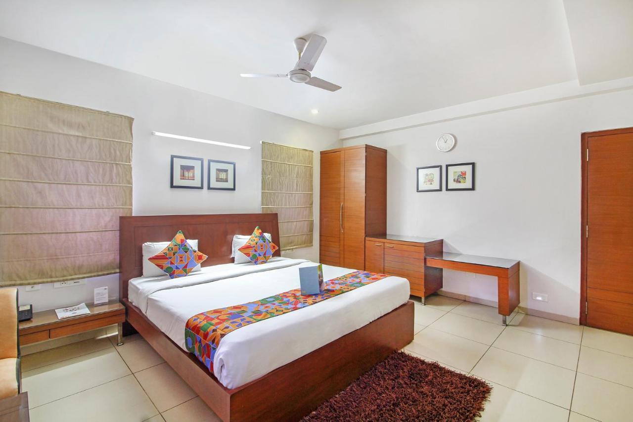 แฟบโฮเต็ล ฮิลล์ วิว พิคำเพชร Hotel ไฮเดอราบัด ภายนอก รูปภาพ